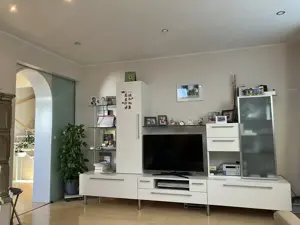 5 Zimmer Eigentumswohnung gegen 3 bis 4 Zimmer Wohnung tauschen? Bild 5