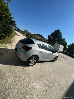 Opel Astra 2,0 Bild 9