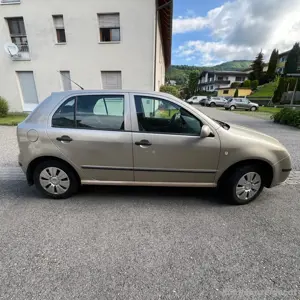 skoda fabia 1.4 Benziner sitzheizung klima AHK Bild 6