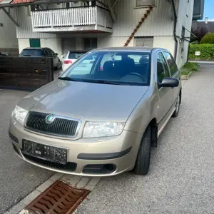 skoda fabia 1.4 Benziner sitzheizung klima AHK Bild 5