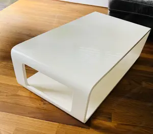 Designer Couch Tisch Bild 2