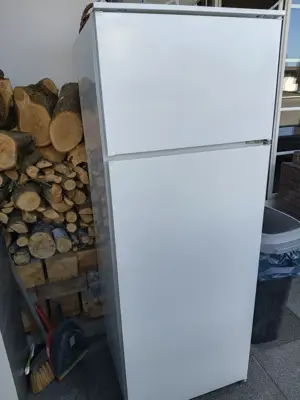 Einbaukühl-  Gefrierschrank  Bild 3