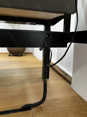 Nowy Styl Schreibtisch, elektrisch höhenverstellbar, inklusive Sichtblende   Top Zustand! Bild 10