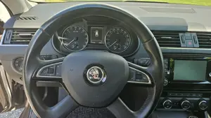 Skoda Octavia Octavia Combi 1,6 TDI 4x4 Green tec Elegance Bild 8