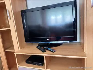 LG TV mit Receiver wie neu Bild 2