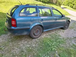 Skoda Octavia 1.9 tdi 4x4 Bild 2