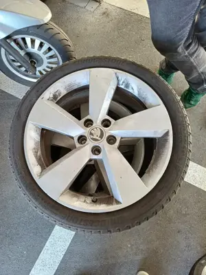 4 Stk. Alu-Felgen inkl. Sommerreifen für Skoda Fabia III oder Rapid (SB)
