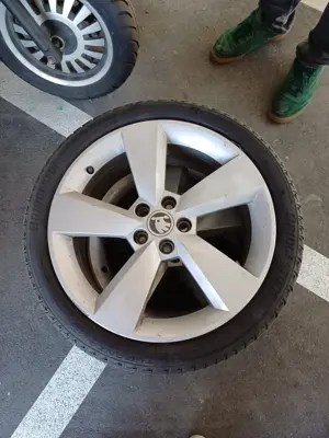 4 Stk. Alu-Felgen inkl. Sommerreifen für Skoda Fabia III oder Rapid (SB) Bild 3