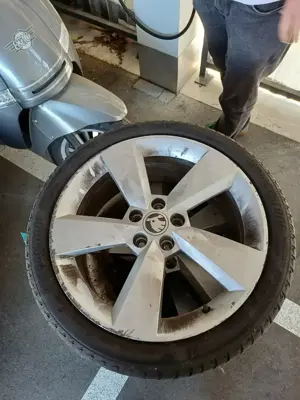 4 Stk. Alu-Felgen inkl. Sommerreifen für Skoda Fabia III oder Rapid (SB) Bild 2