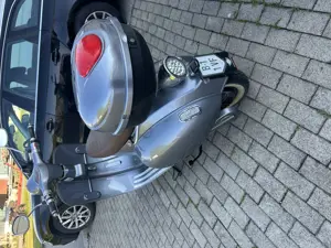 Vespa EFO 2000 Bild 2