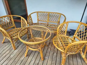 Sitzgarnitur aus Rattan Bild 2