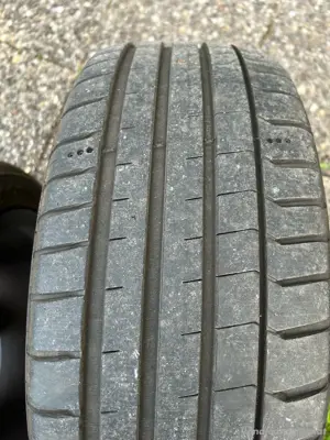 Mercedes Benz AMG Felgen mit Reifen Bild 4