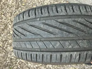 Mercedes Benz AMG Felgen mit Reifen Bild 3