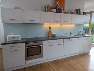 Küchenzeile komplett inkl. Geräte  Bild 2