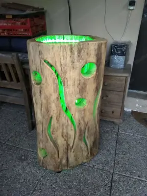 Stehtisch aus Holz m. Glasplatte 150cm u. Beleuchtung Bild 3