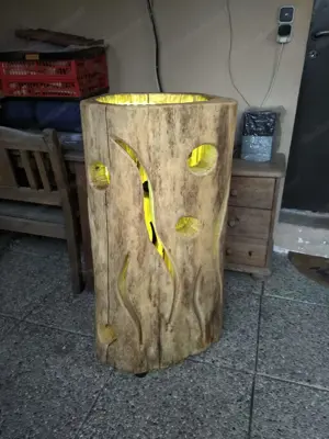 Stehtisch aus Holz m. Glasplatte 150cm u. Beleuchtung Bild 5
