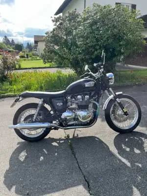 Triumph Bonneville Bild 3