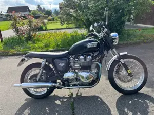 Triumph Bonneville Bild 2