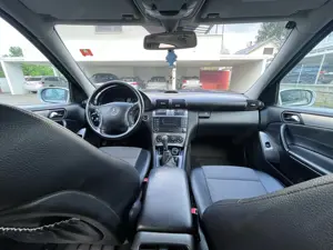 Mercedes C 270 CDI  Bild 4
