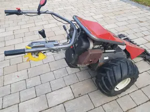 Aebi HC 44, Balkenmäher, Einachser mit hydraulischer Lenkung Bild 3