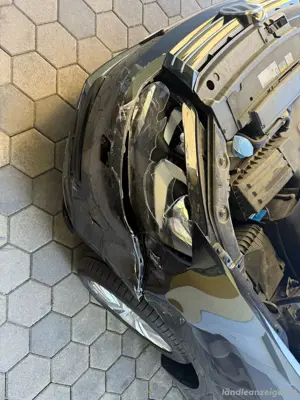 Unfall VW Sharan 2.0 TDI 150 Ps