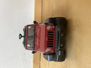 Bruder Geländewagen Jeep Bild 2