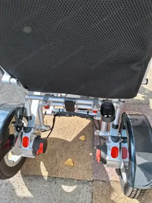 Ergoflix L plus  Elektrischer Rollstuhl Bild 5