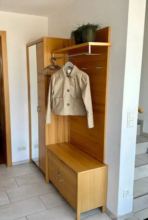 Garderobe  Bild 3