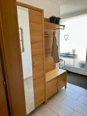Garderobe  Bild 2