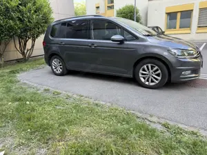 VW Touran  Bild 2