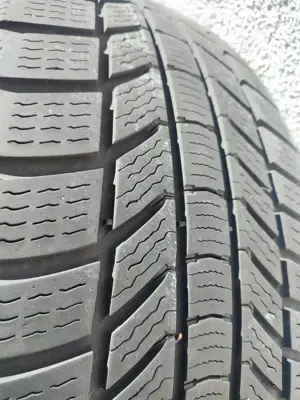 Original Vw 17zoll Felgen mit Winterreifen  Bild 3
