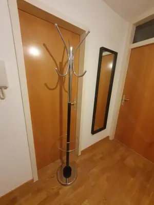 Garderobenständer Bild 3