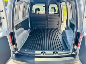 VW Caddy 2,0TDI Kasten* Nur 22000Km* Neuwertig* MwSt. Ausweisbar* TOP Zustand Bild 7