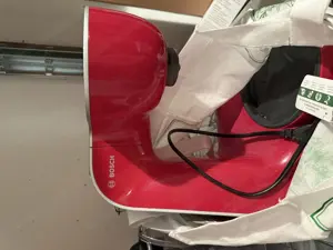 Küchenmaschine Bosch. Insgesamt vlt 5x verwendet.