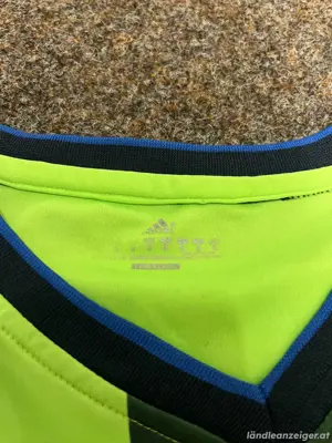 Chelseas Trikot 2010 11  Bild 5
