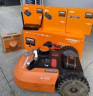 Rasenroboter Landroid komplett Bild 2