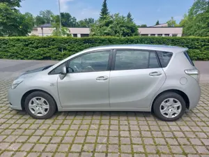 Toyota Verso 2,0 D-4D (7 Sitzer, BJ 2012, 80.000 km, Diesel)