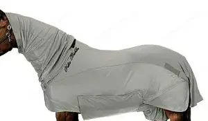 Verschiedene Pferdedecken 135 cm