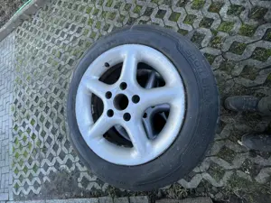 Autoreifen für Bastler nur Felgen sind verwendbar Bild 2