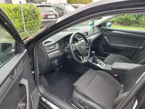 Skoda Superb combi TDI SCR DSG Bild 7