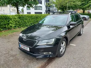 Skoda Superb combi TDI SCR DSG Bild 4