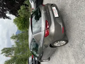 SEAT Leon Salsa 1,6 TDI CR Start-Stopp *Neu Vorgeführt* Bild 6