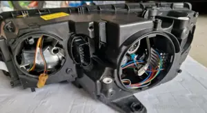 Gebrauchte Xenonscheinwerfer Skoda  Octavia Rechts und Links  Bild 3