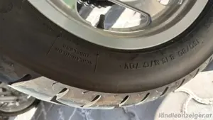 Motorrad Honda Magna  Bild 10