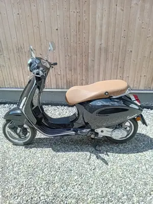 Vespa Primavera Sprint 50ccm 4t 3v Bild 3