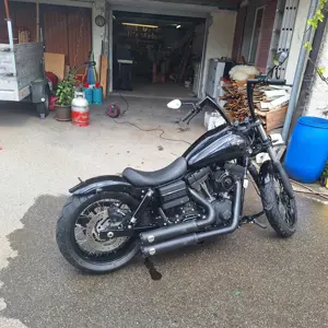 Harley Davidson FXDB Street Bob  Bild 3