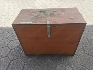 Holztruhe, Holzkiste