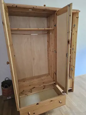 Garderobe zu verschenken  Bild 2