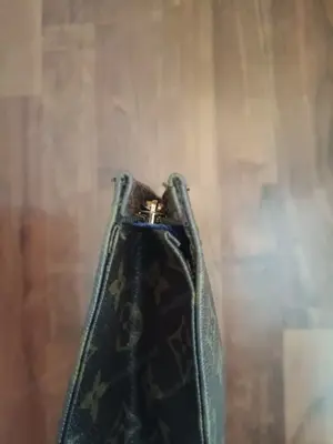 Louis Vuitton Poche Toilette Monogram 19
