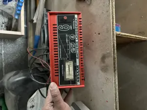 Batteriel adegerät